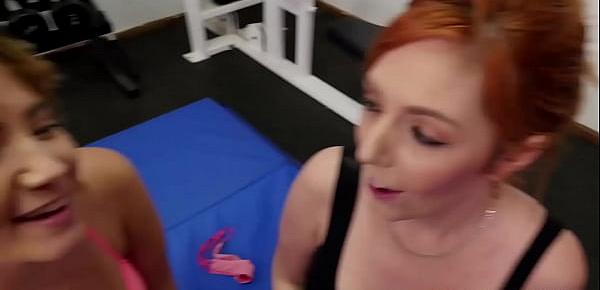  PORNSTARPLATINUM Redhead Lauren Phillips Blows Guy In Gym 3way